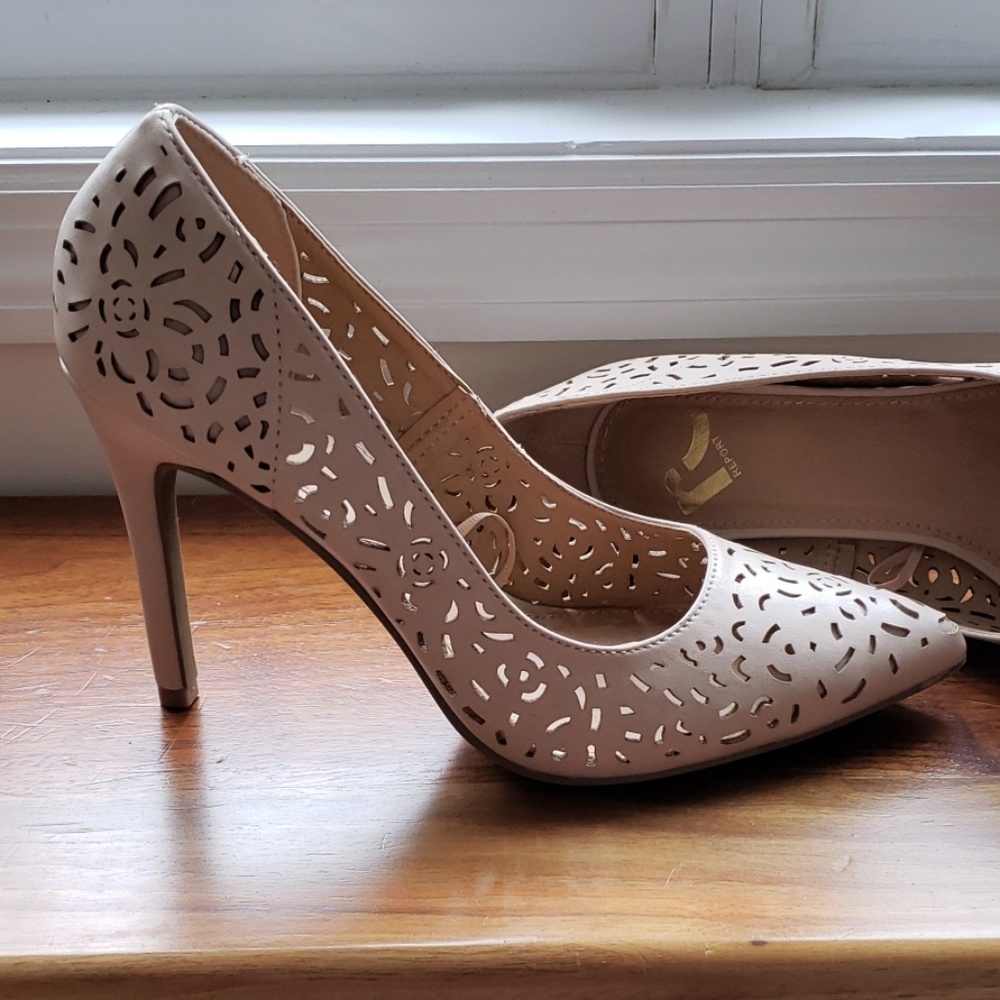 Report heels